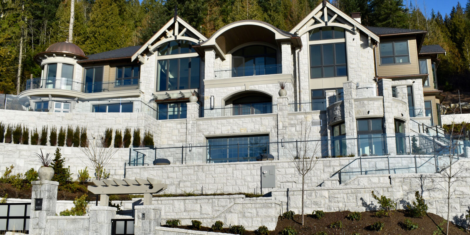 Custom Home 03